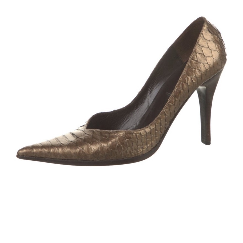 FENDI gold metallic pumps sz 9